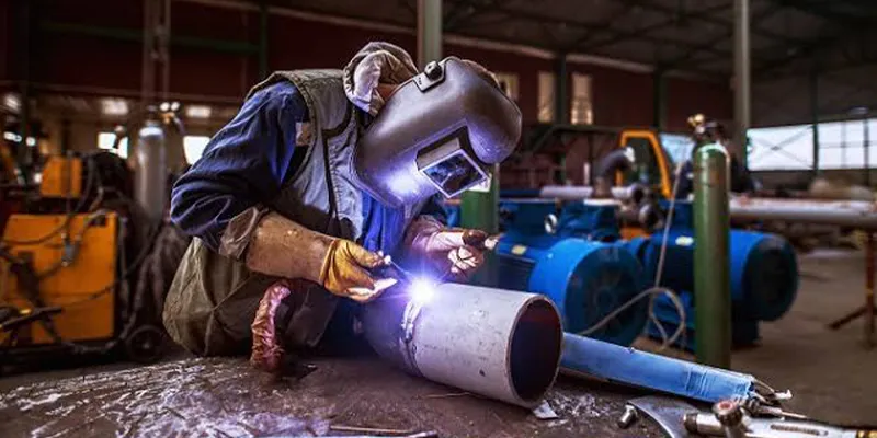 Which Is Easier to Weld and Fabricate.webp
